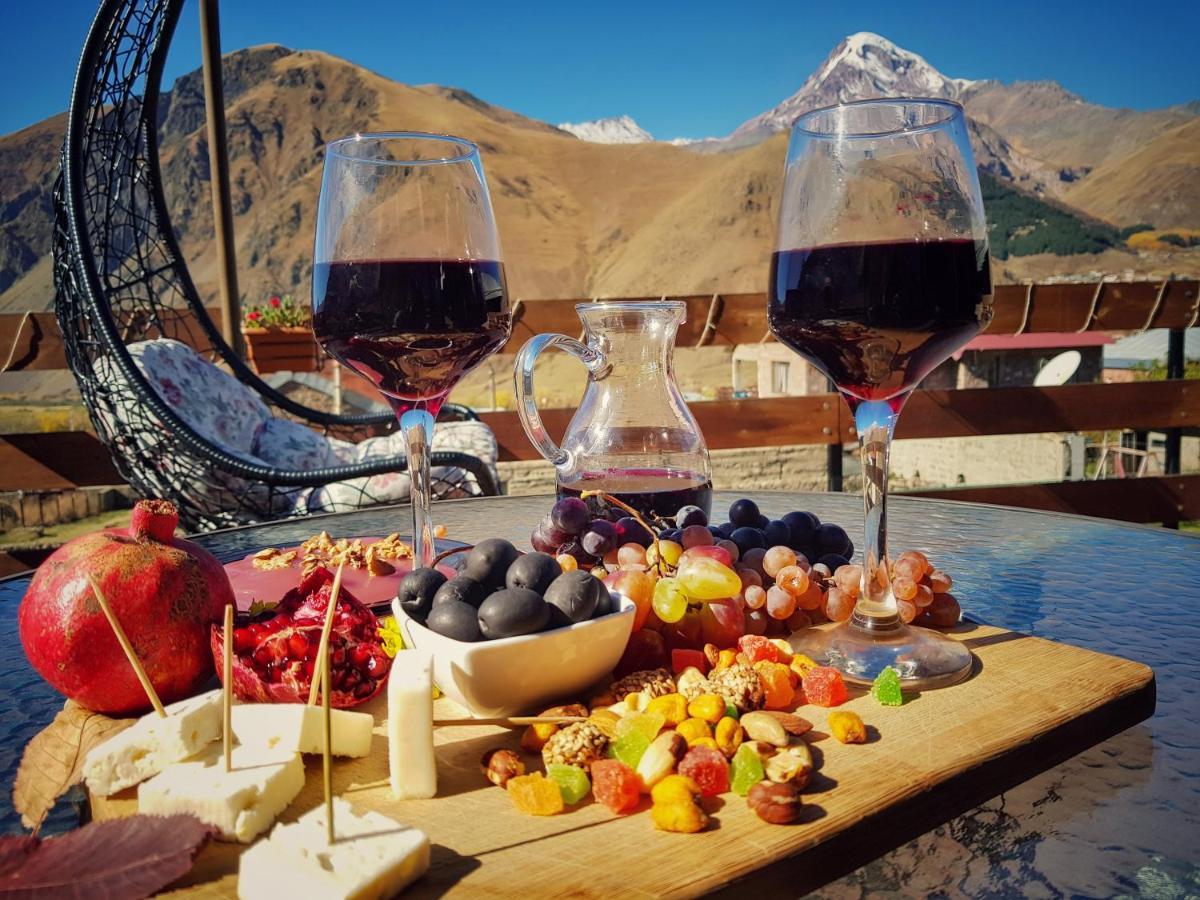 Sunshine Kazbegi Hotel Ngoại thất bức ảnh